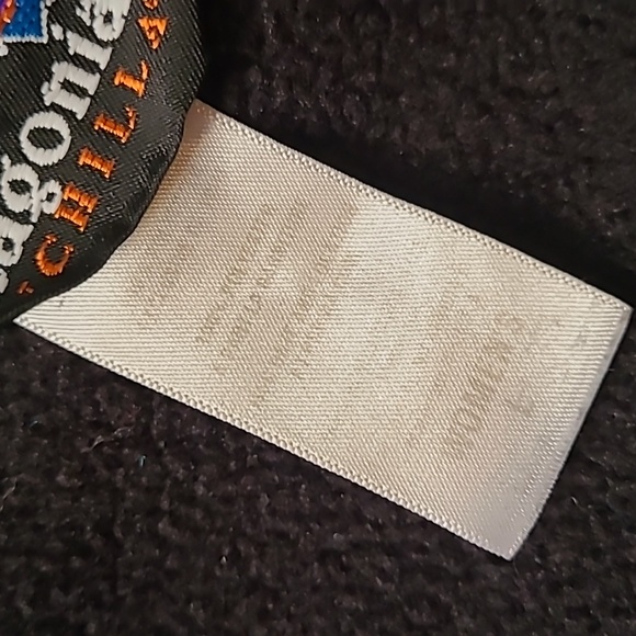 Patagonia large women's synchilla pullover snap black purple 💜 - Picture 3 of 9
